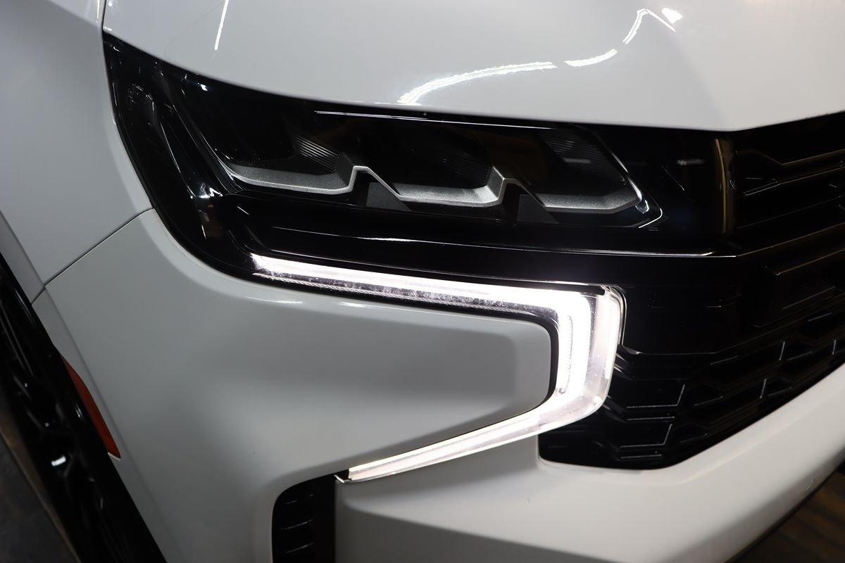 2023 Chevrolet Suburban LS photo 9