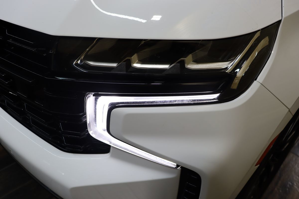 2023 Chevrolet Suburban LS - Photo 11