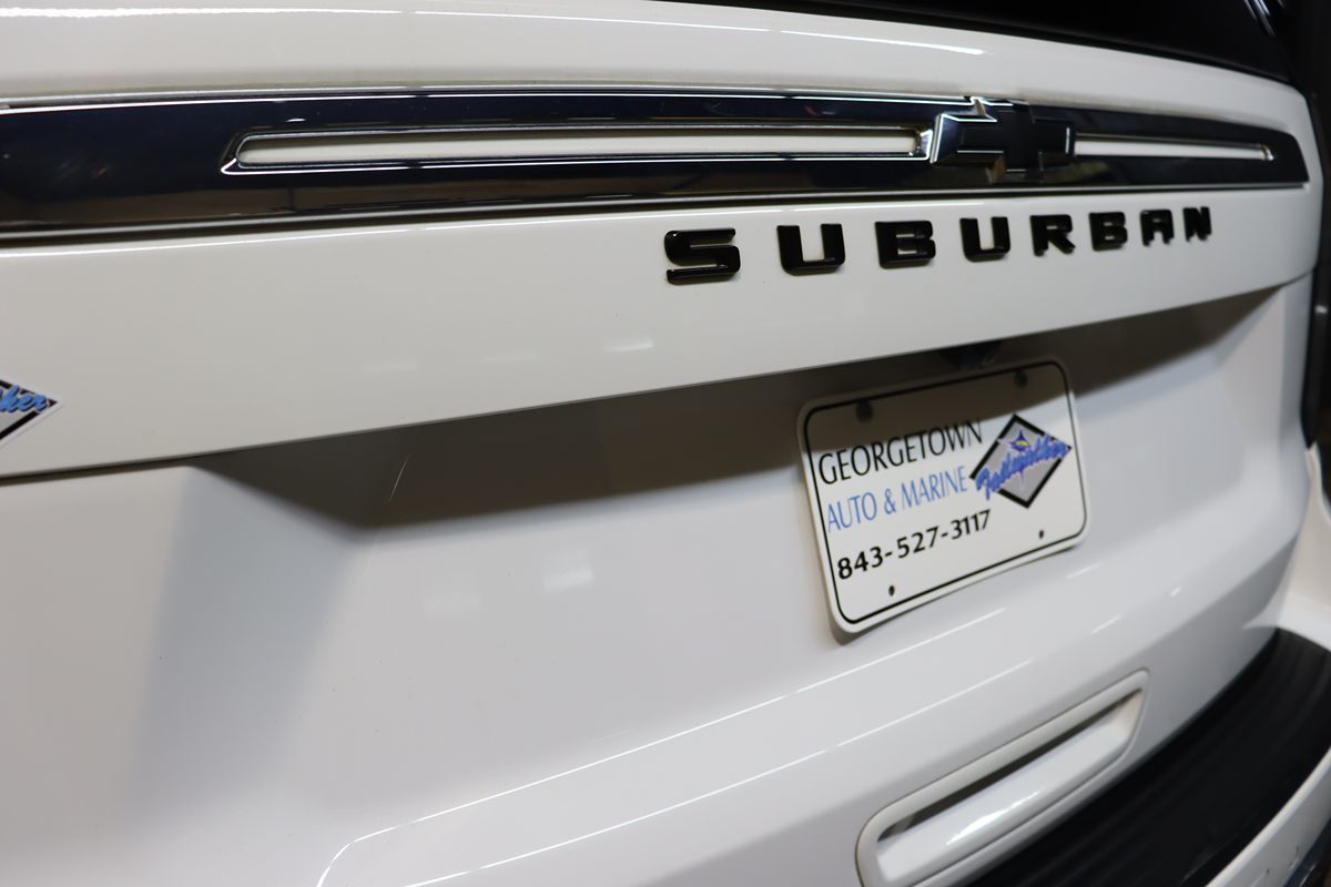 2023 Chevrolet Suburban LS photo 15