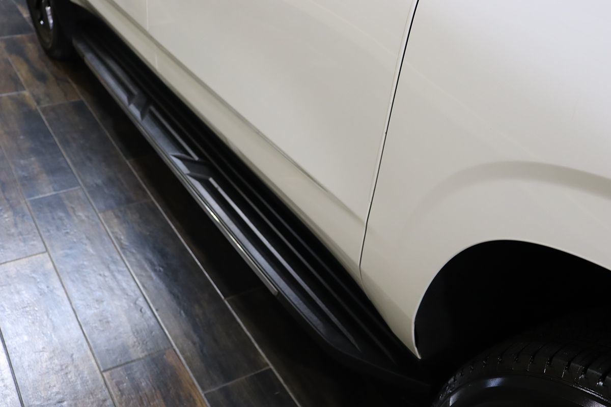 2023 Chevrolet Suburban LS - Photo 22