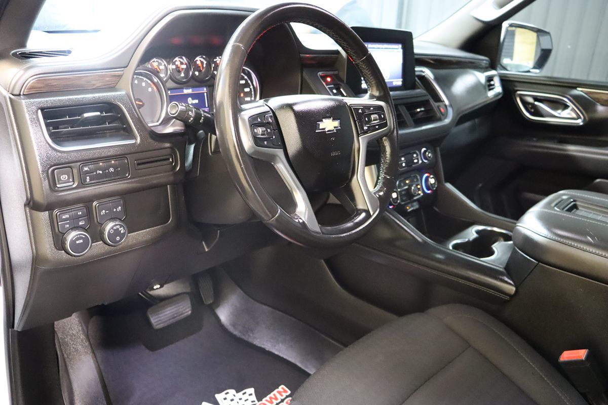 2023 Chevrolet Suburban LS - Photo 27