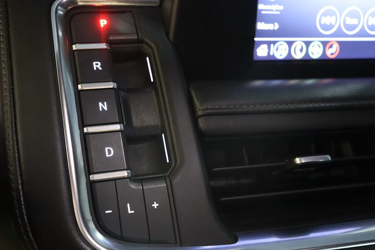 2023 Chevrolet Suburban LS photo 38