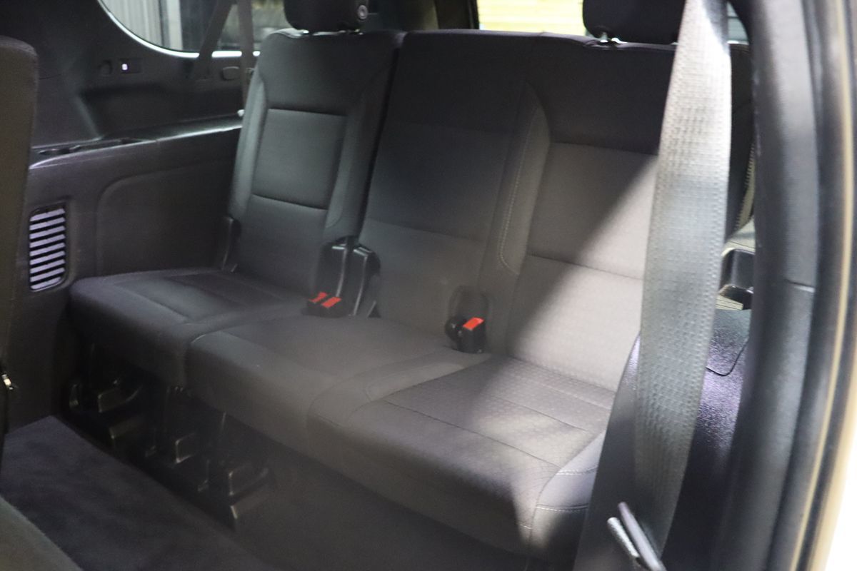 2023 Chevrolet Suburban LS photo 47