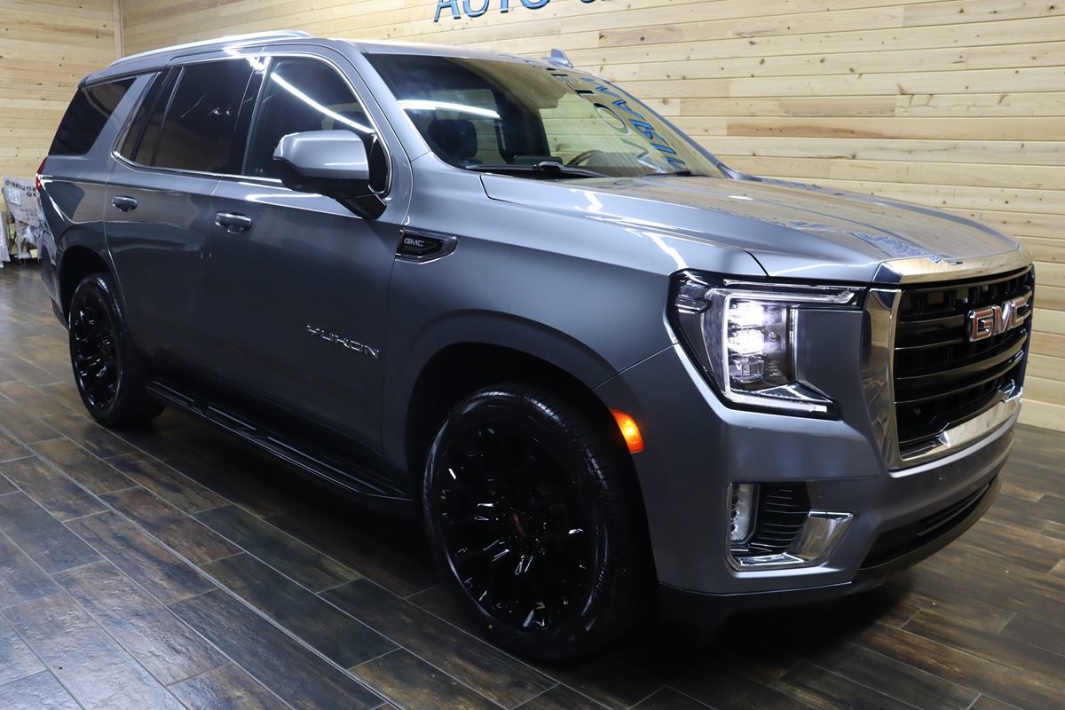2022 Gmc Yukon SLE photo 2