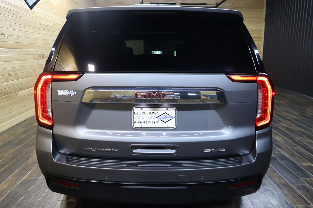 2022 Gmc Yukon SLE photo 4
