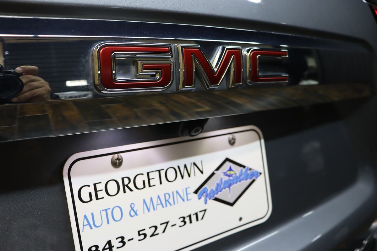 2022 Gmc Yukon SLE photo 19