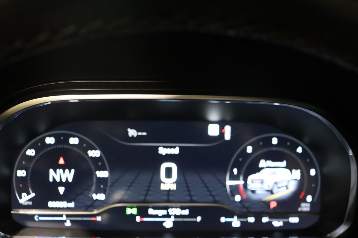 2022 Gmc Yukon SLE photo 37