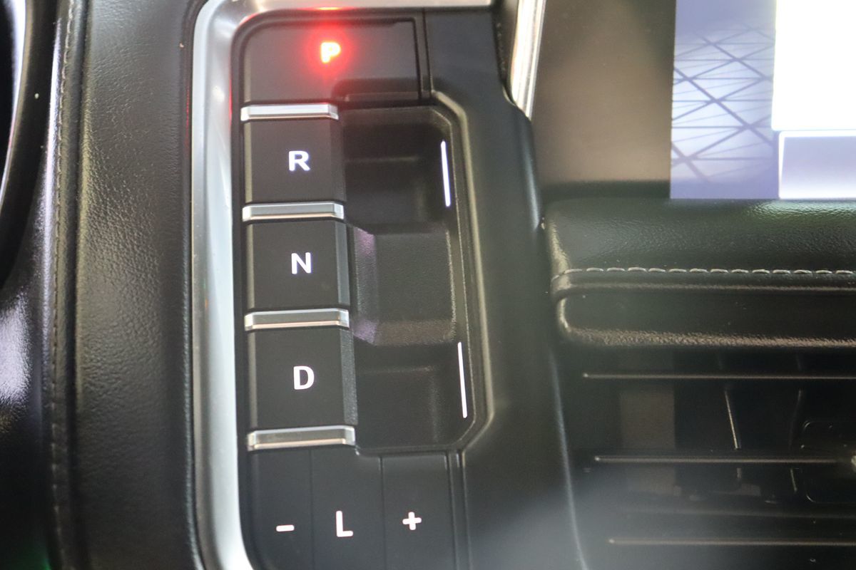 2022 Gmc Yukon SLE photo 42