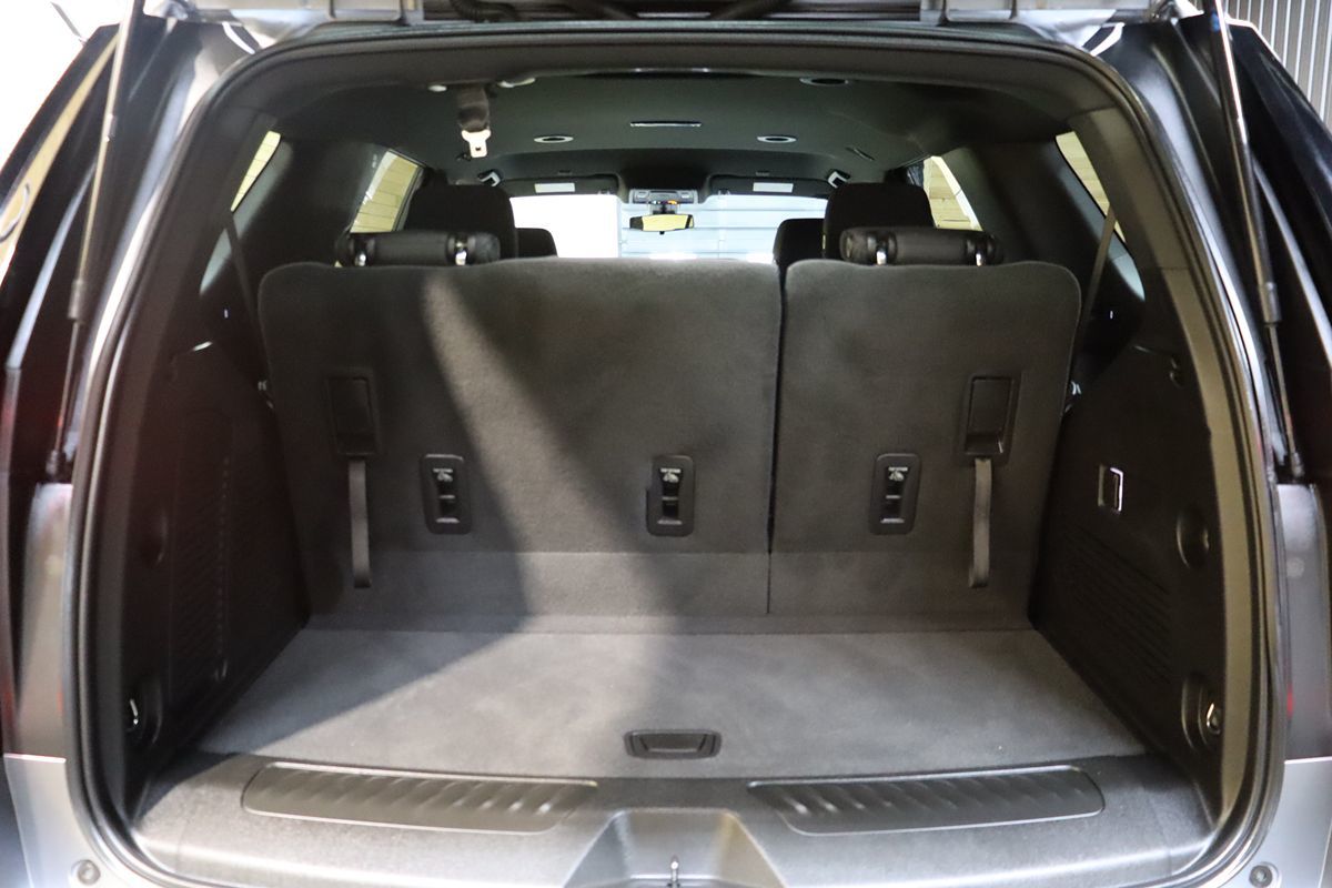 2022 Gmc Yukon SLE photo 46