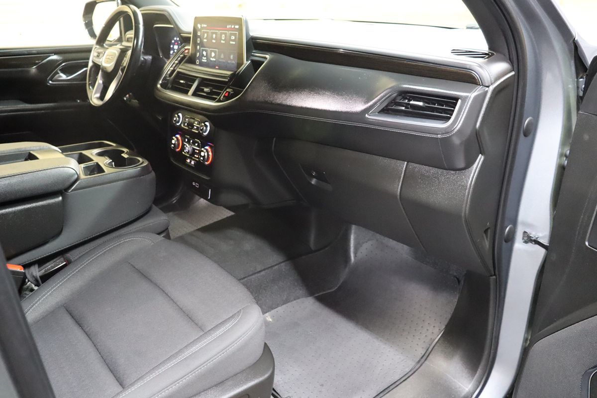 2022 Gmc Yukon SLE photo 47