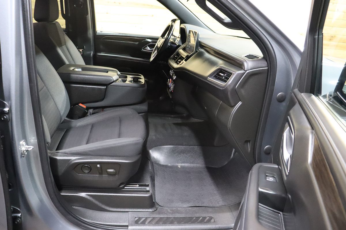 2022 Gmc Yukon SLE photo 48