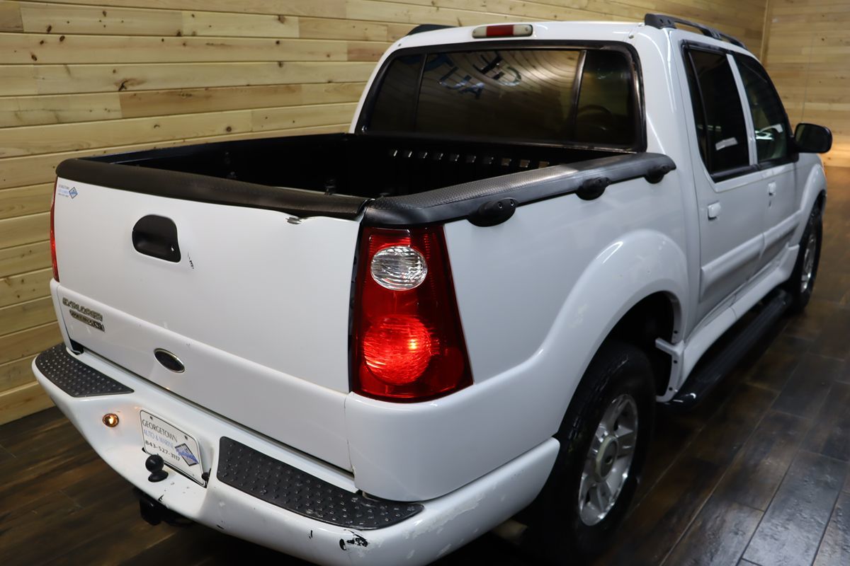 2004 Ford Explorer Sport Trac XLT photo 3