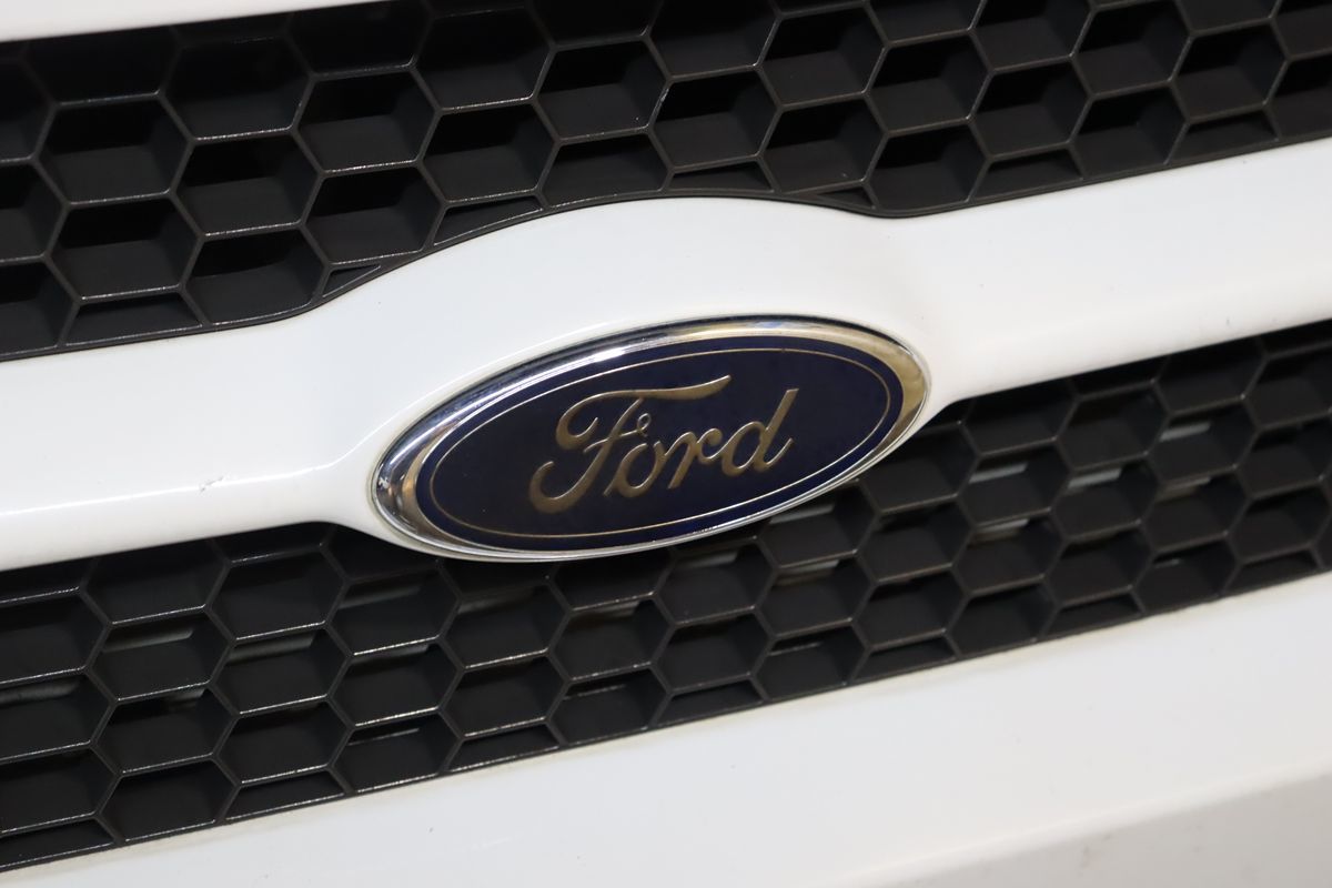 2004 Ford Explorer Sport Trac XLT photo 10