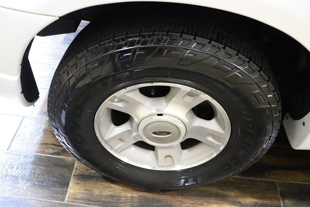 2004 Ford Explorer Sport Trac XLT photo 22