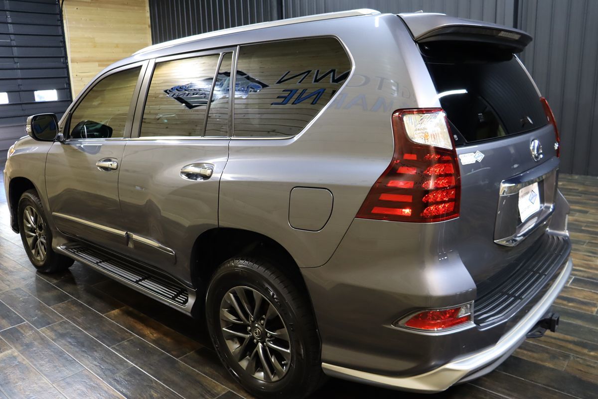 2019 Lexus GX 460 Premium photo 3