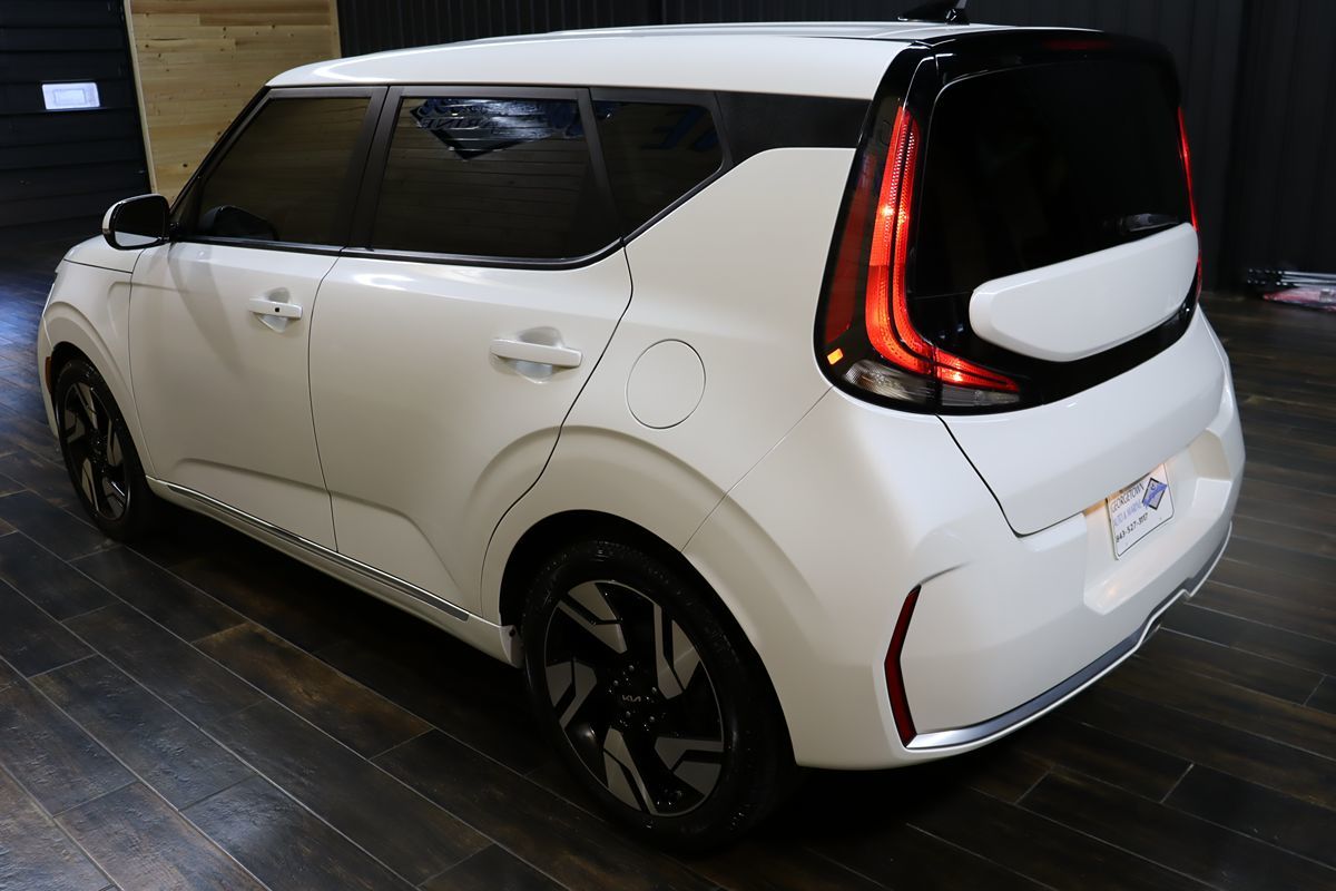 2023 Kia Soul GT-Line - Photo 3