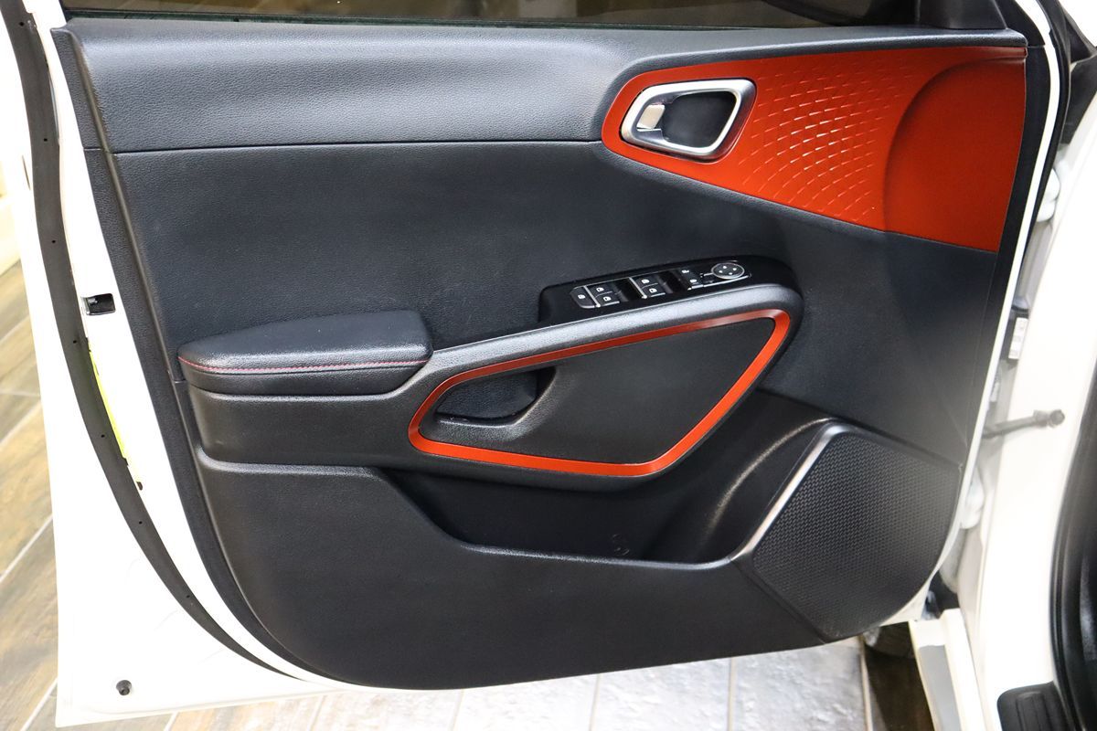 2023 Kia Soul GT-Line - Photo 23
