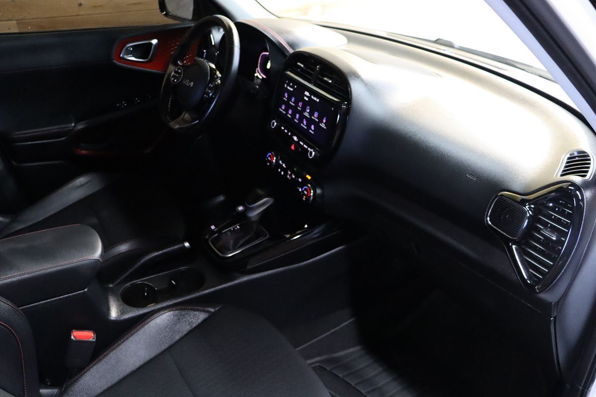 2023 Kia Soul GT-Line - Photo 47