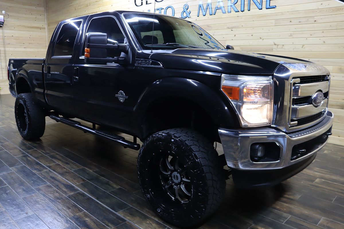 2013 Ford F-250 Lariat photo 3