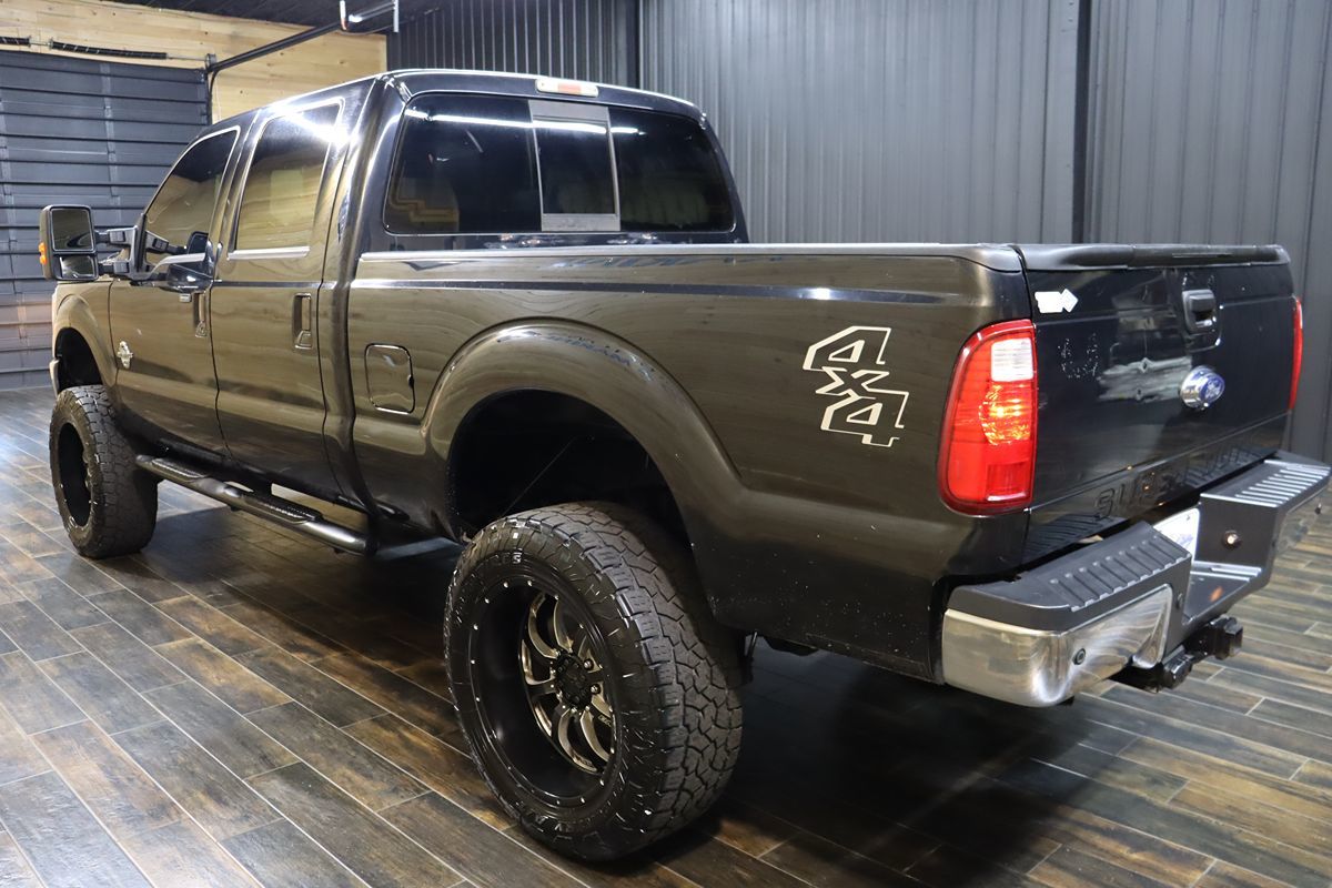 2013 Ford F-250 Lariat photo 4