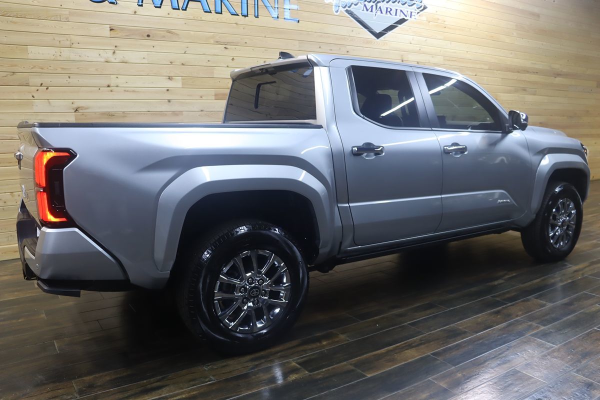 2024 Toyota Tacoma Limited - Photo 5