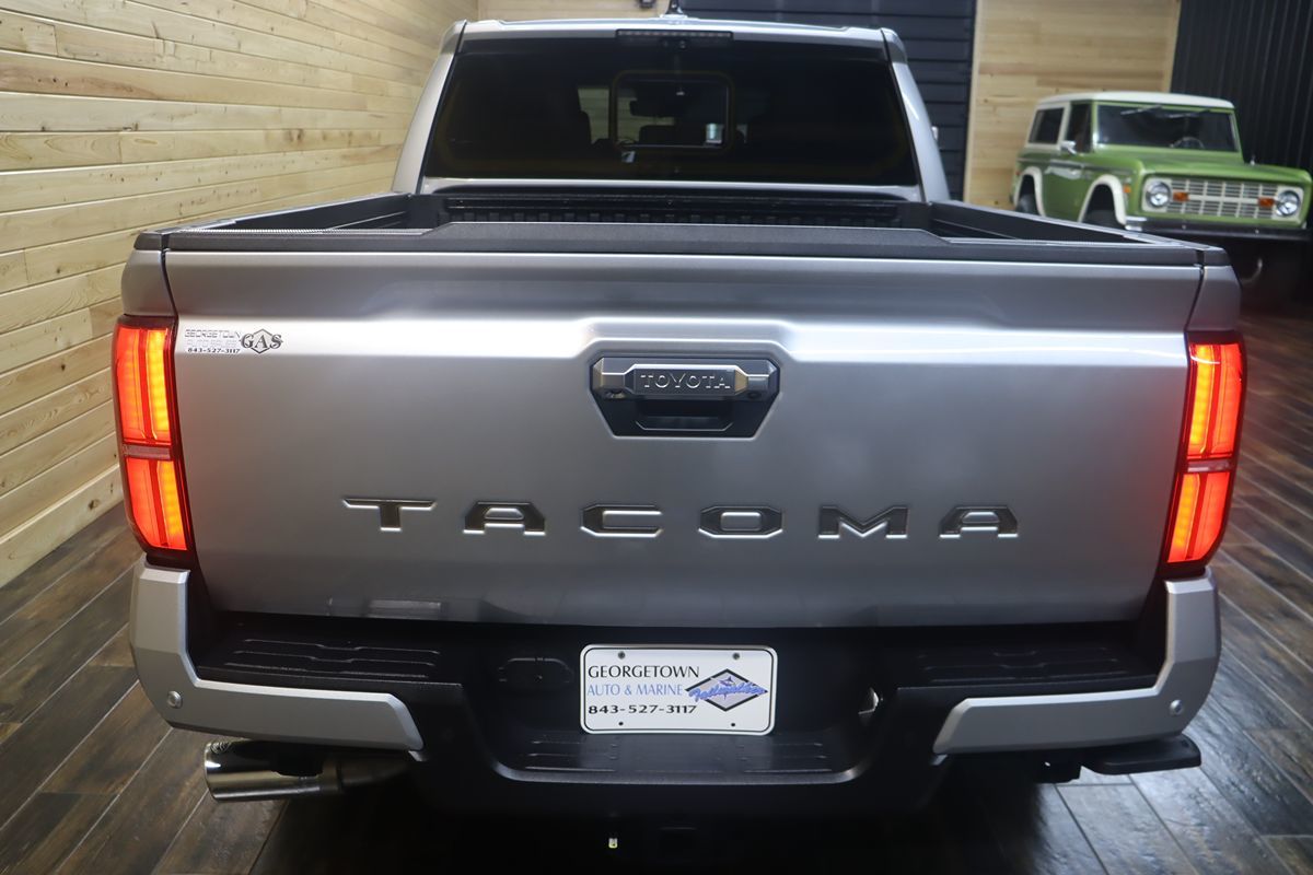 2024 Toyota Tacoma Limited - Photo 4