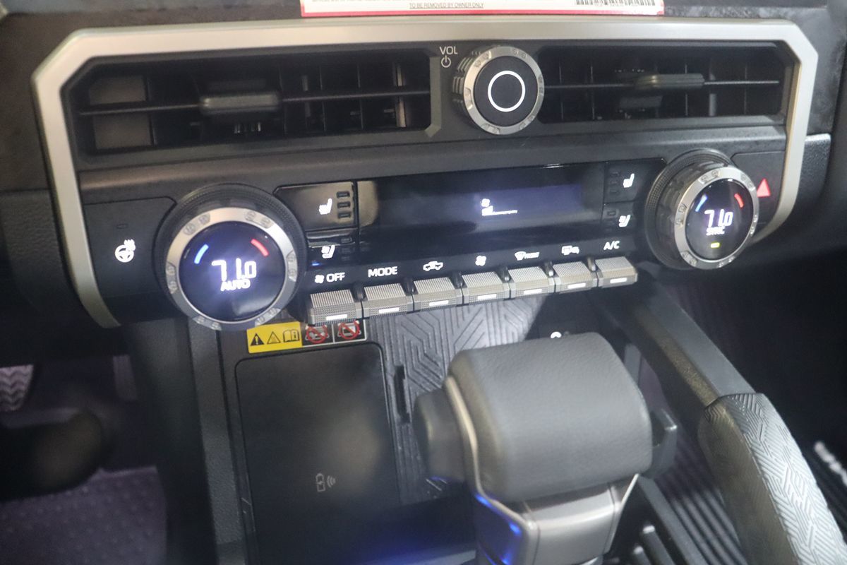 2024 Toyota Tacoma Limited - Photo 55