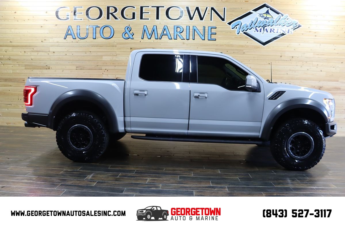 2017 Ford F-150 Raptor 4x4 SuperCrew 5-1/2 Box's photo