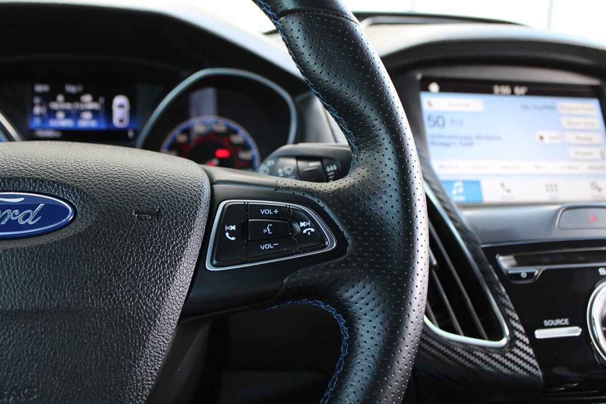 2016 Ford Focus RS photo 13