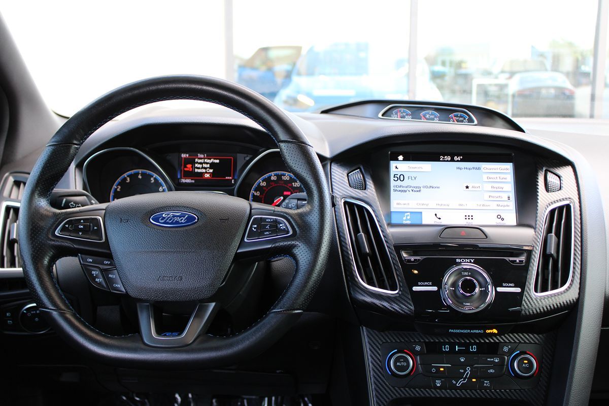 2016 Ford Focus RS photo 10