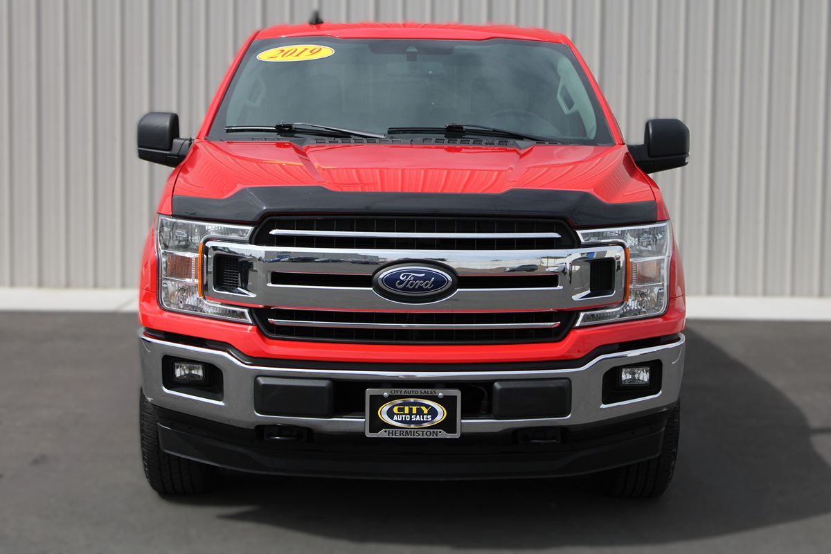 2019 Ford F-150 XLT photo 2