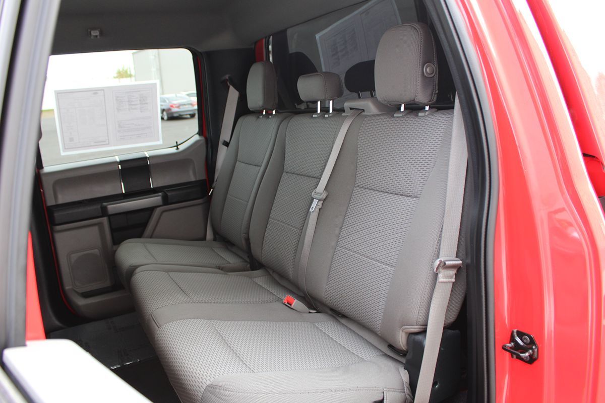 2019 Ford F-150 XLT photo 16