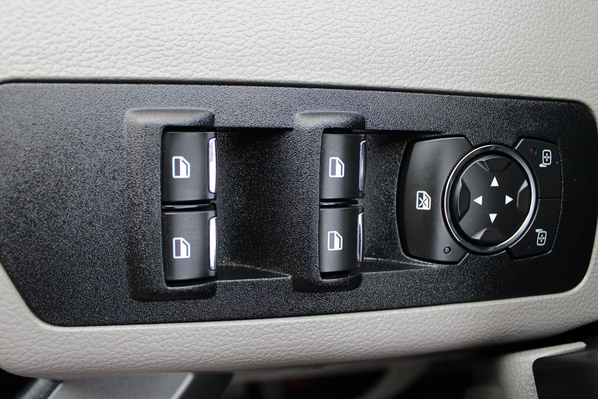 2019 Ford F-150 XLT photo 19