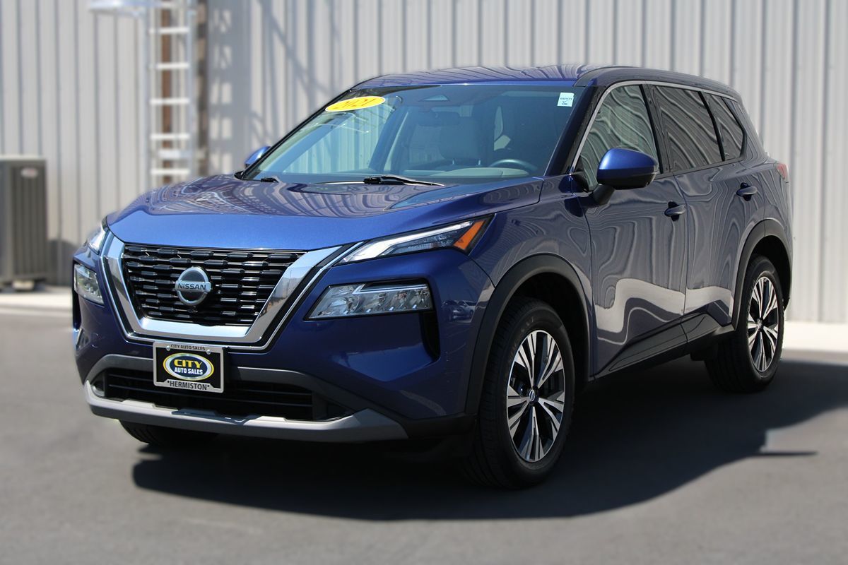 2021 Nissan Rogue SV photo 3