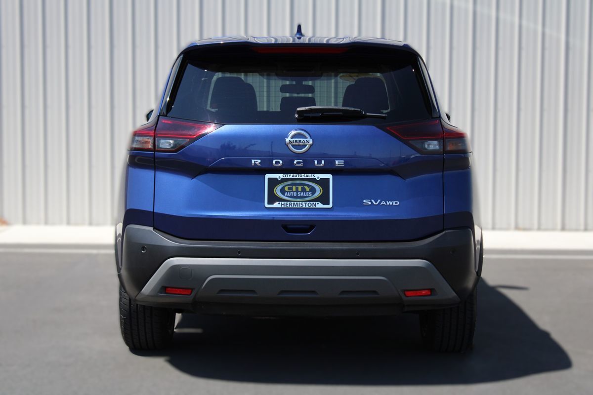 2021 Nissan Rogue SV photo 7