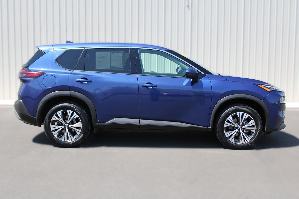 2021 Nissan Rogue SV photo 9
