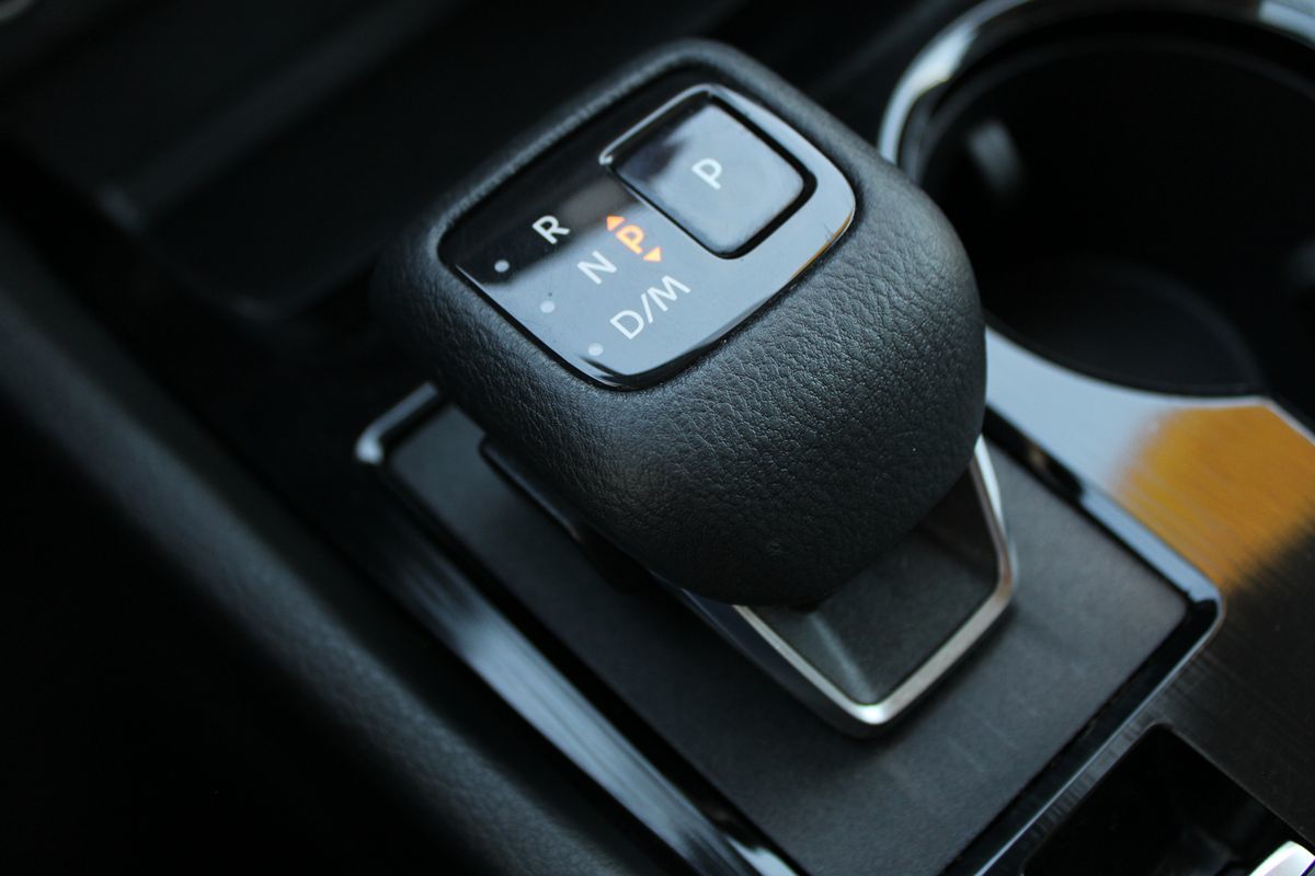 2021 Nissan Rogue SV photo 20