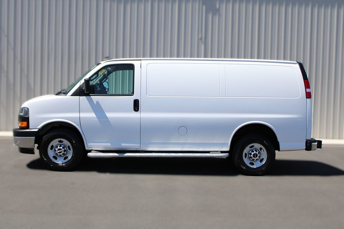 2023 Gmc Savana 2500 Cargo photo 4