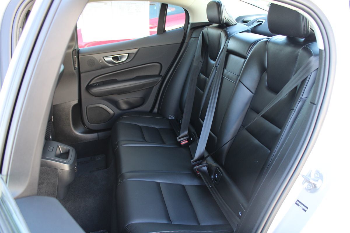 2025 Volvo S60 Core B5 AWD photo 16