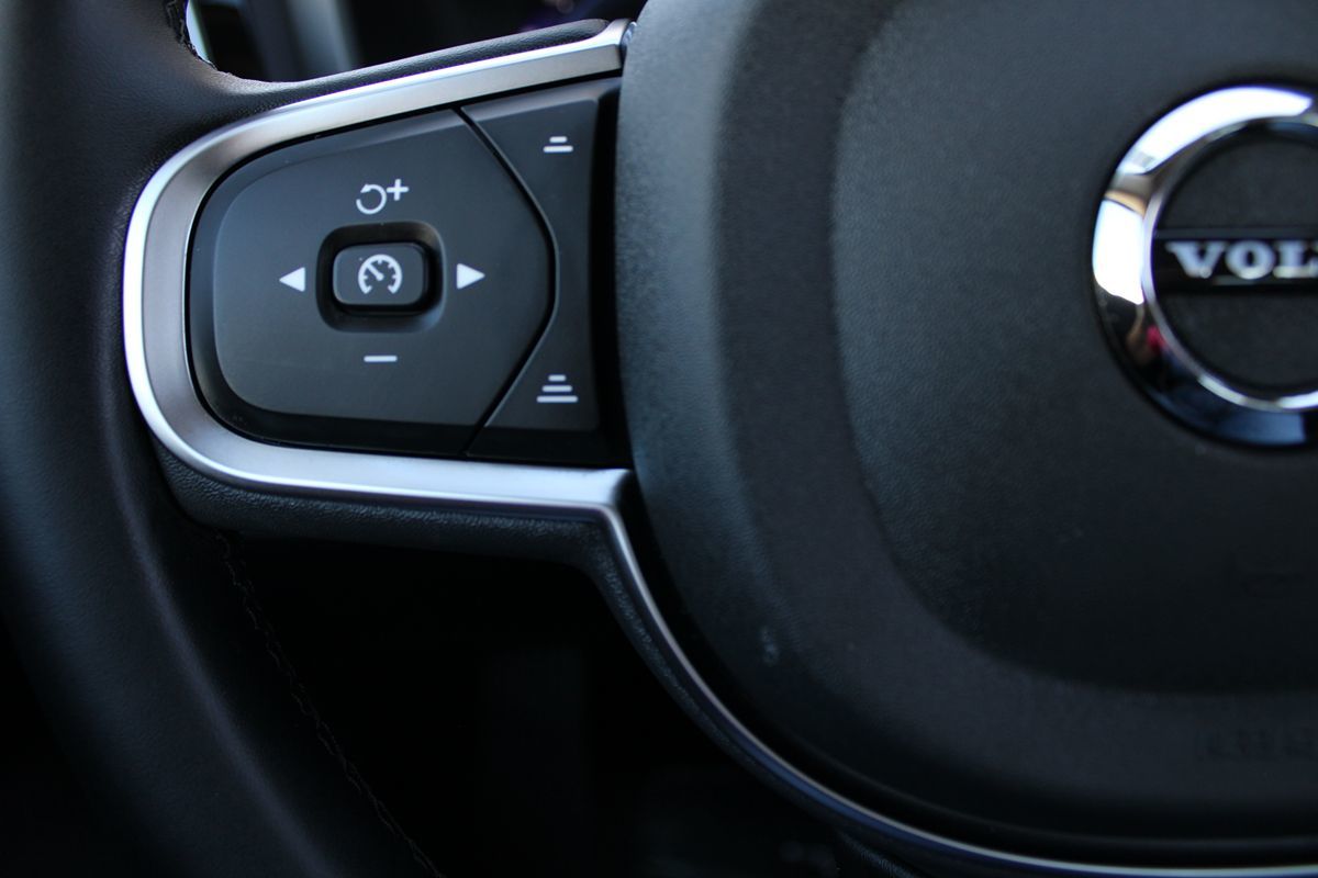 2025 Volvo S60 Core B5 AWD photo 10