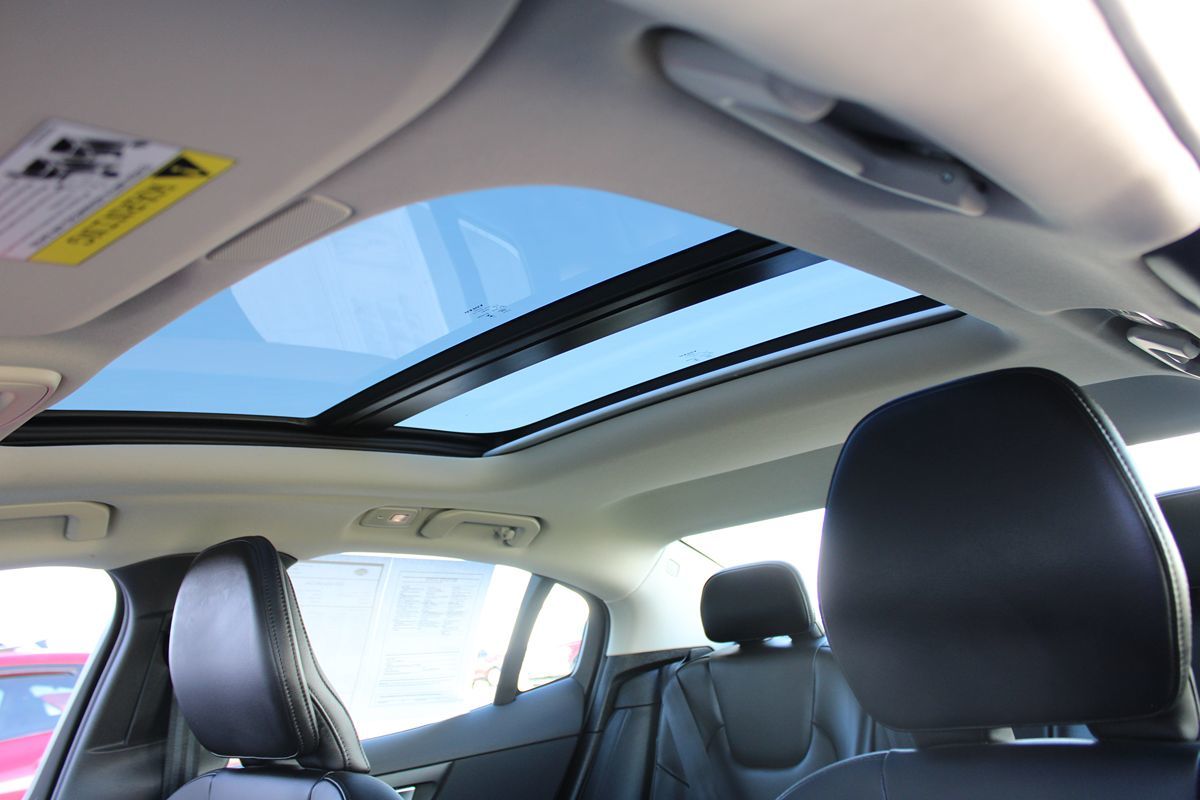 2025 Volvo S60 Core B5 AWD photo 28