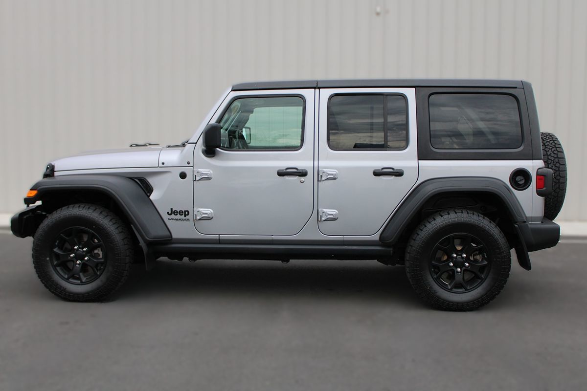 2021 Jeep Wrangler Unlimited Willys photo 4