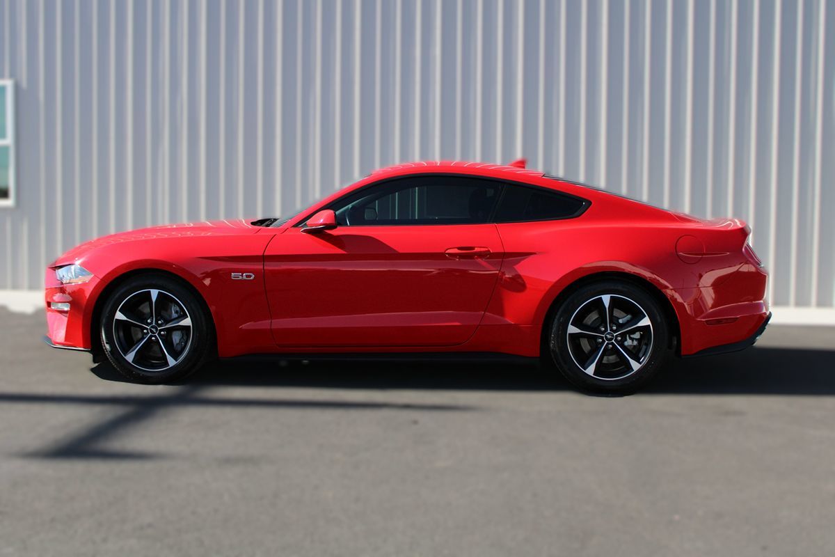 2022 Ford Mustang GT photo 4