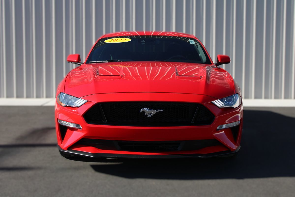 2022 Ford Mustang GT photo 2
