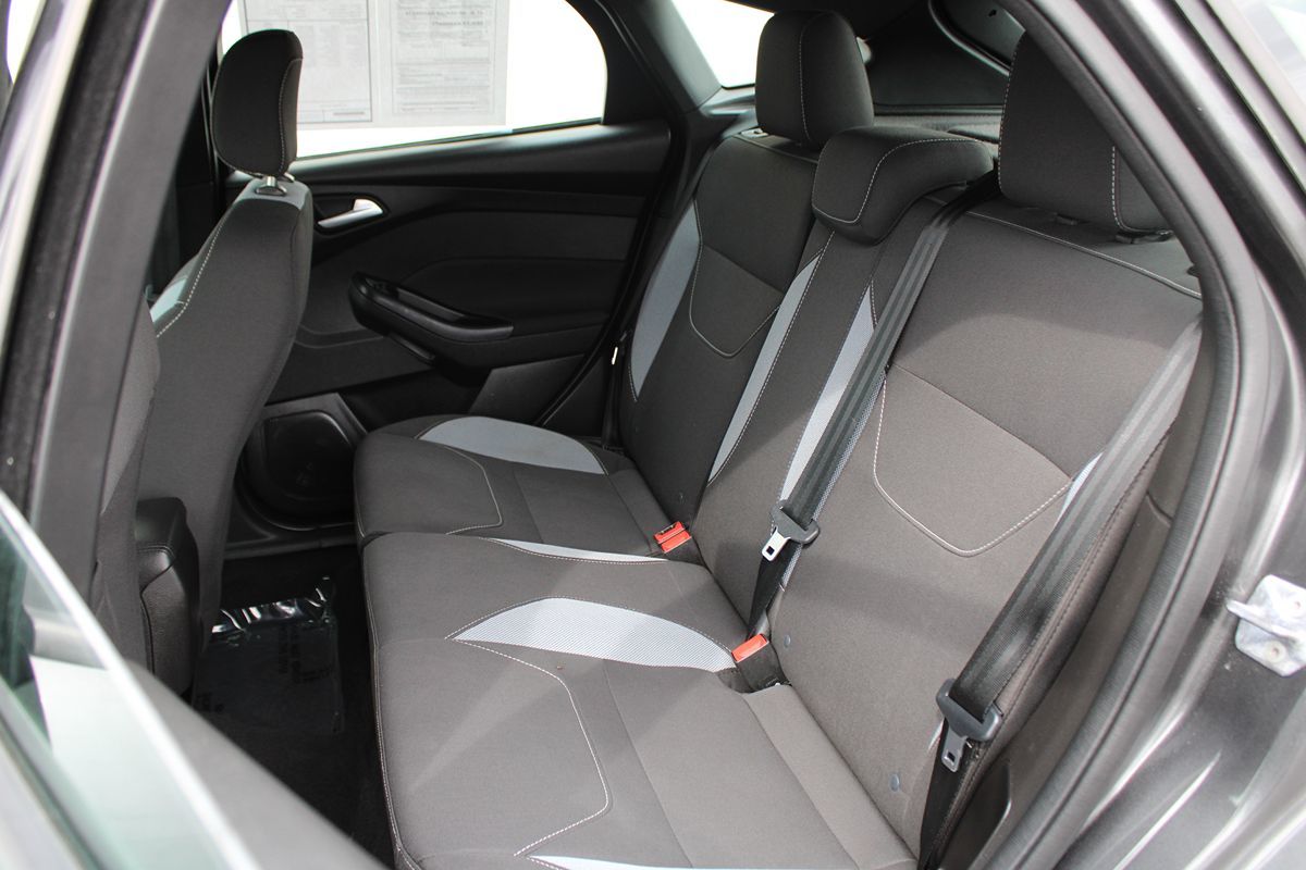 2017 Ford Focus ST photo 14