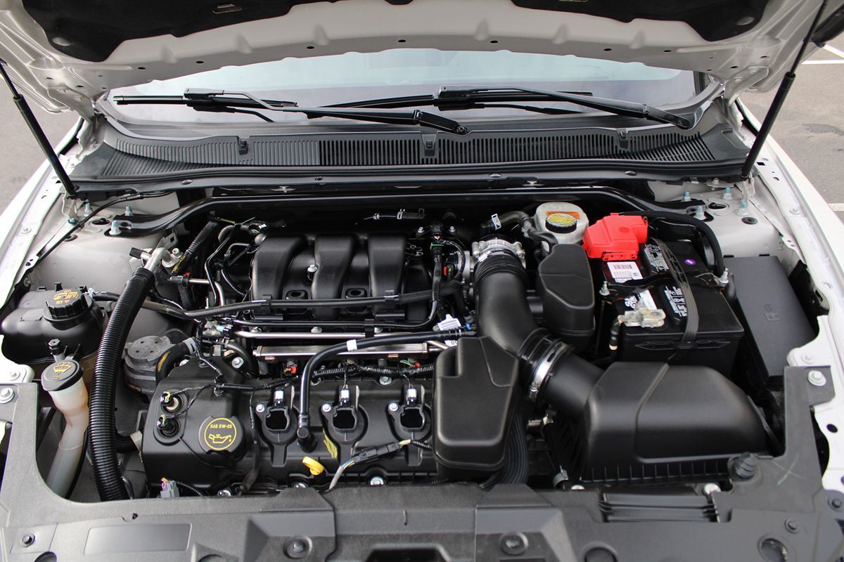 2019 Ford Taurus Limited photo 26