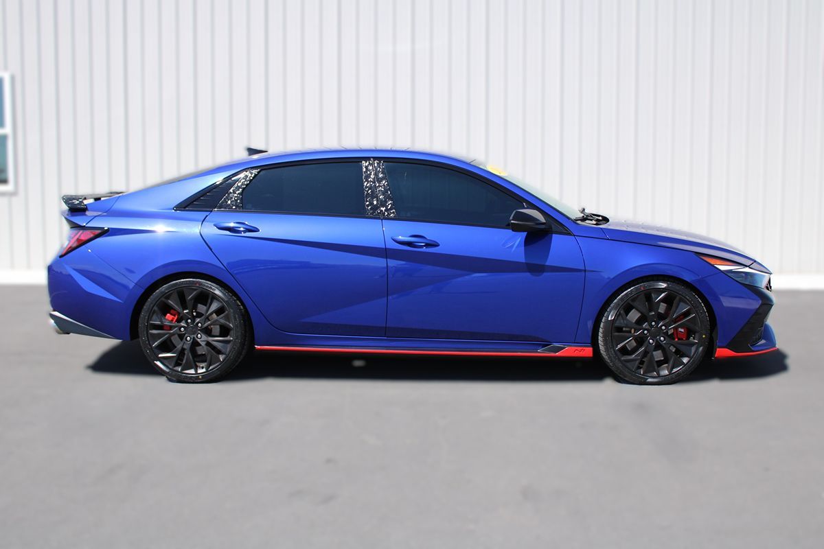 2022 Hyundai Elantra N photo 9