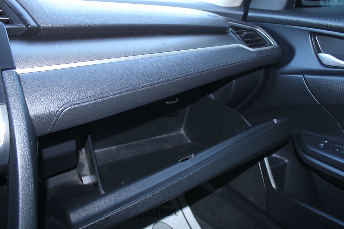2020 Honda Civic LX photo 25