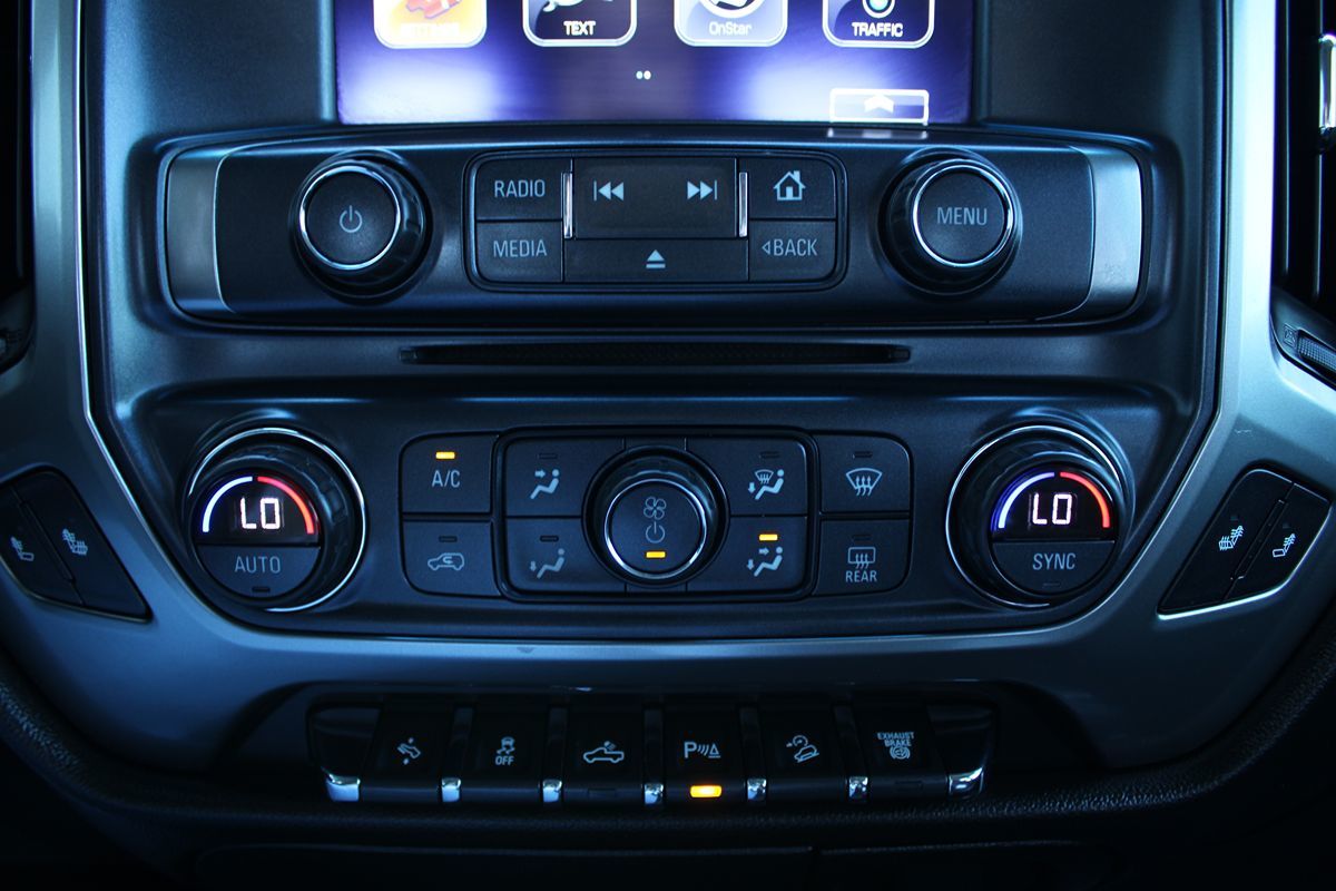 2018 Chevrolet Silverado 2500HD LT photo 21