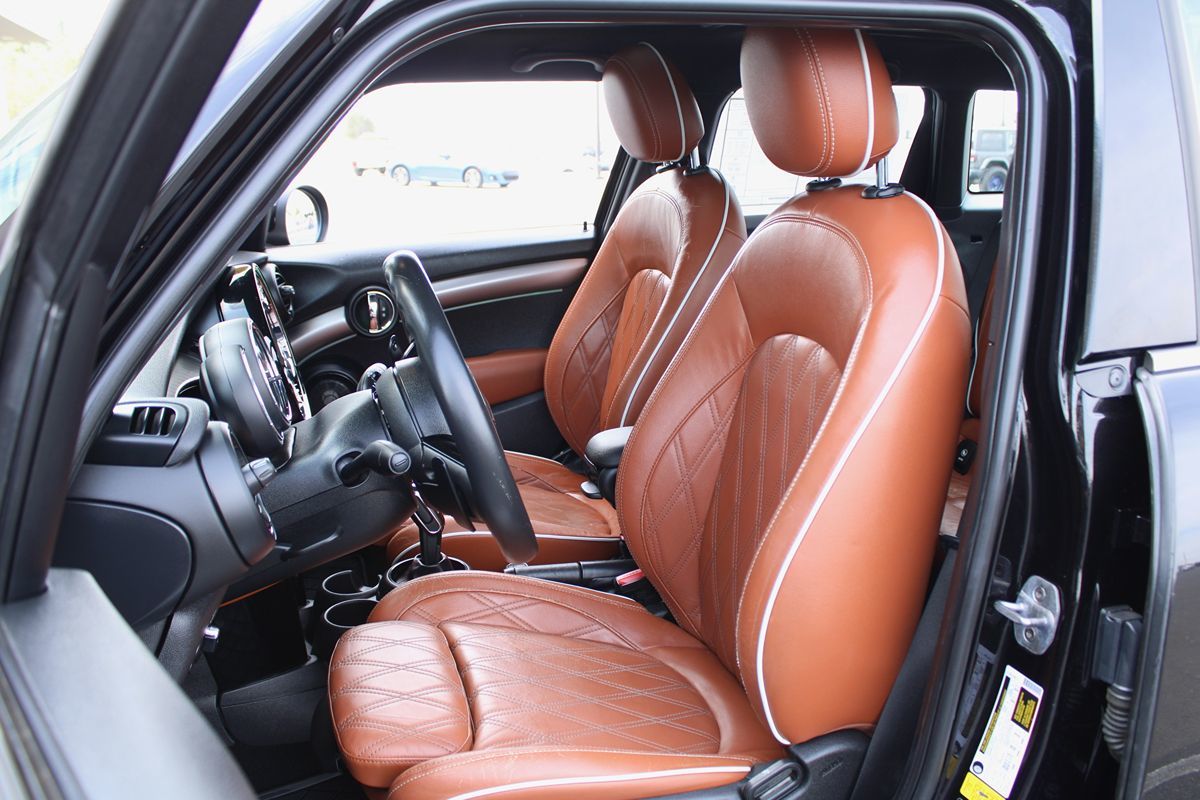 2020 Mini Cooper 4 Door Hardtop S Iconic photo 14